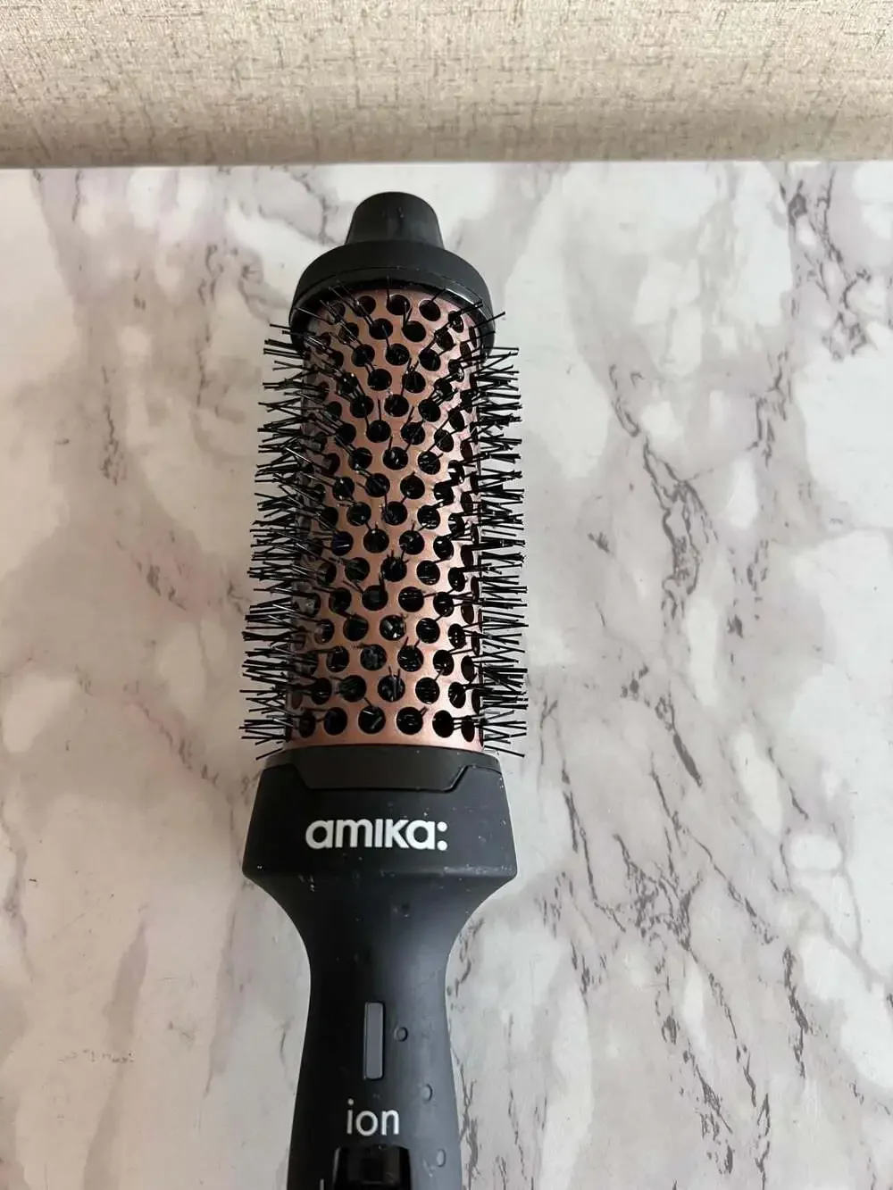 amika Blowout Babe Thermal Ionic Round Brush